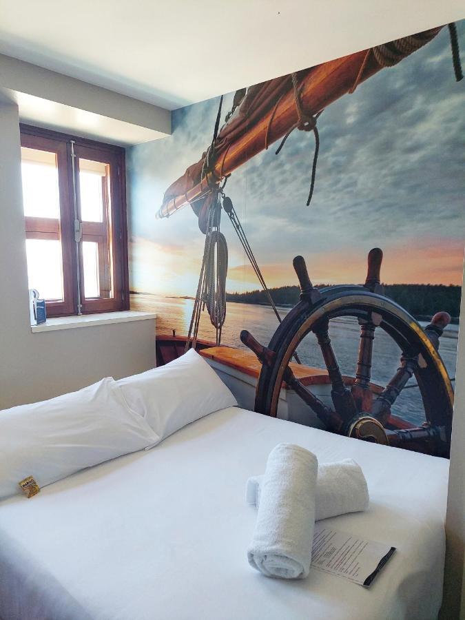 Hotel O Semaforo Финистере Екстериор снимка
